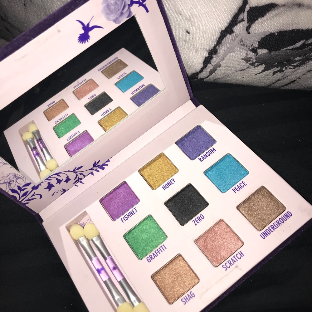 Urban decay deluxe shadow box